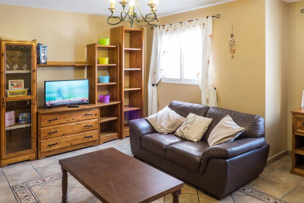 Amazing Duplex 3 Bedrooms Good Wifi With Terrace & Bbq คอร์ราเลโฮ ภายนอก รูปภาพ