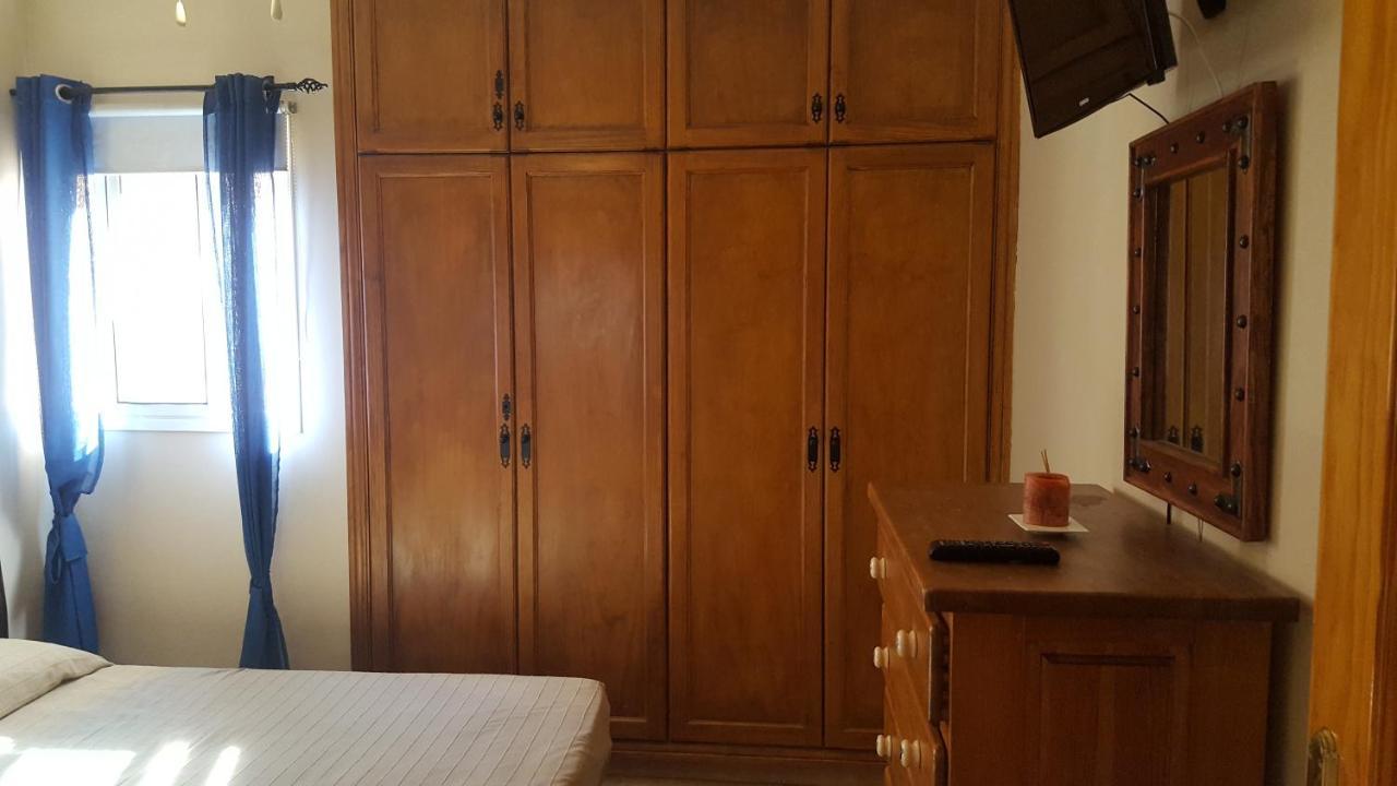 Amazing Duplex 3 Bedrooms Good Wifi With Terrace & Bbq คอร์ราเลโฮ ภายนอก รูปภาพ